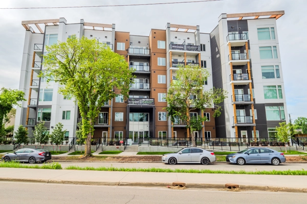 University 114 apartment building